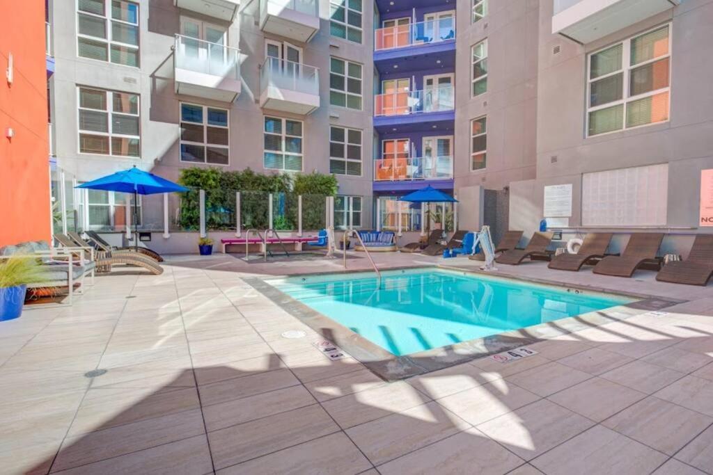 Centrally Located Apartments With Free Parking Глендейл Экстерьер фото