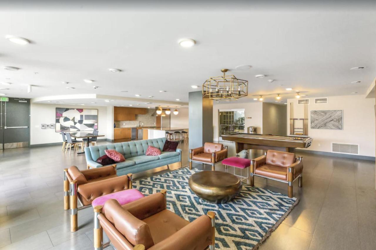 Centrally Located Apartments With Free Parking Глендейл Экстерьер фото