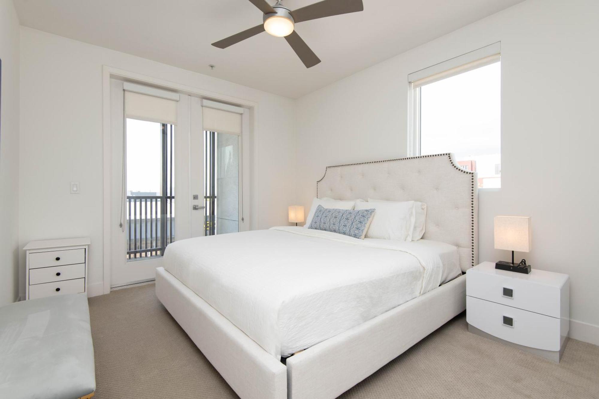 Centrally Located Apartments With Free Parking Глендейл Экстерьер фото