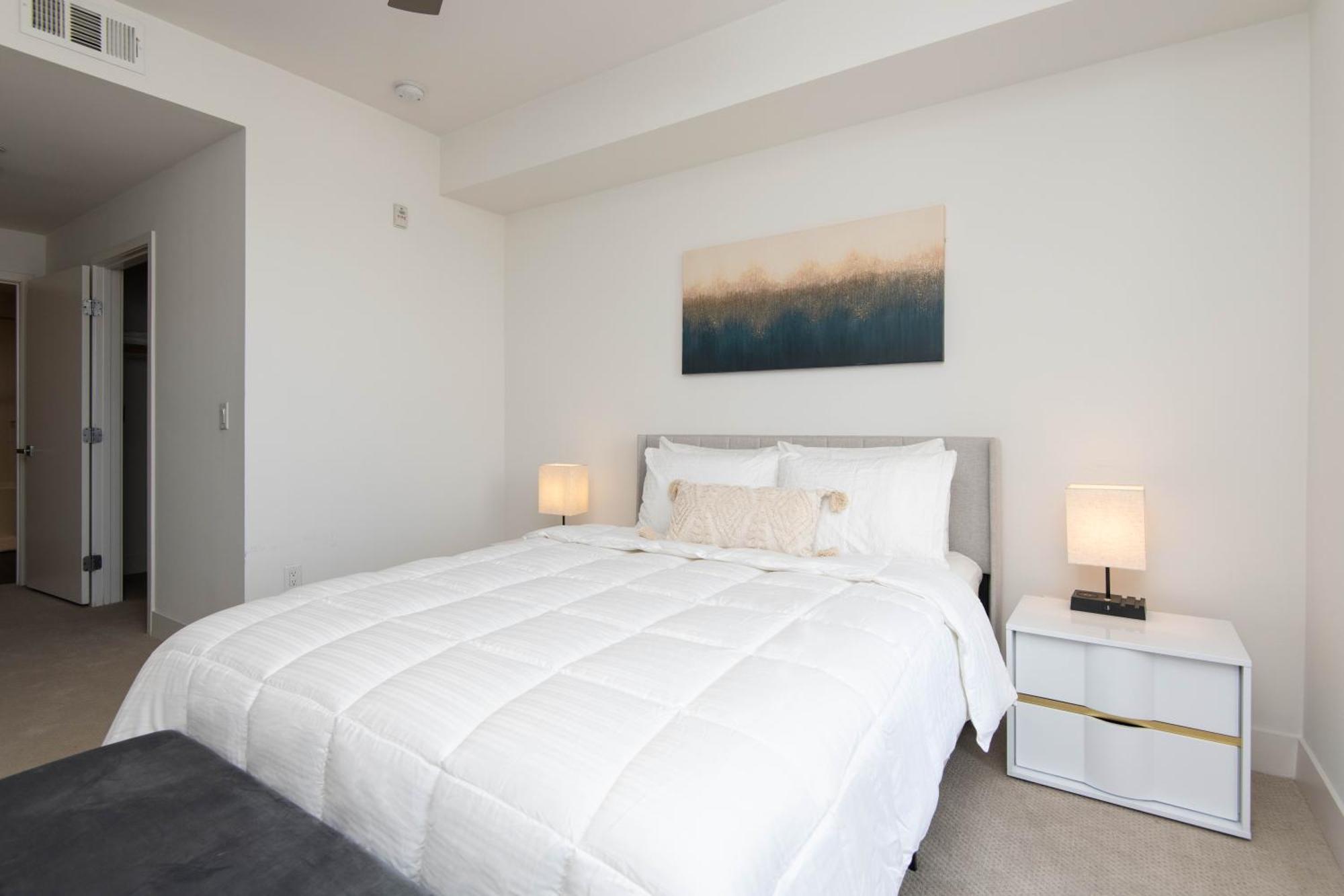 Centrally Located Apartments With Free Parking Глендейл Экстерьер фото